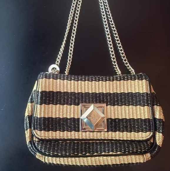 kate spade Handbags - Kate Spade Small Tan Shoulder Bag kate spade Handbags - Kate Spade Small Tan Shoulder Bag